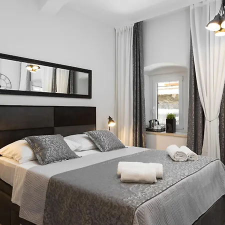 Luxury Collection Centre Apartment *