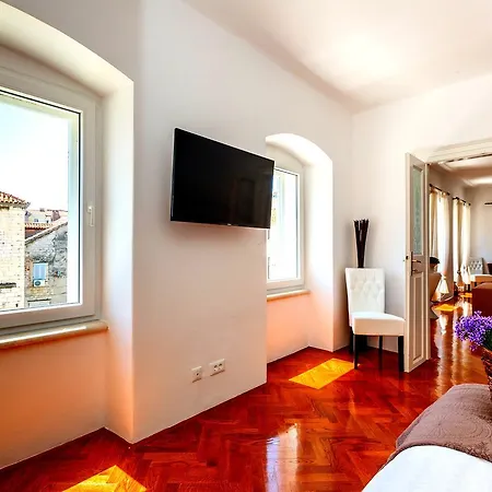 Apartment Luxury Collection Centre *